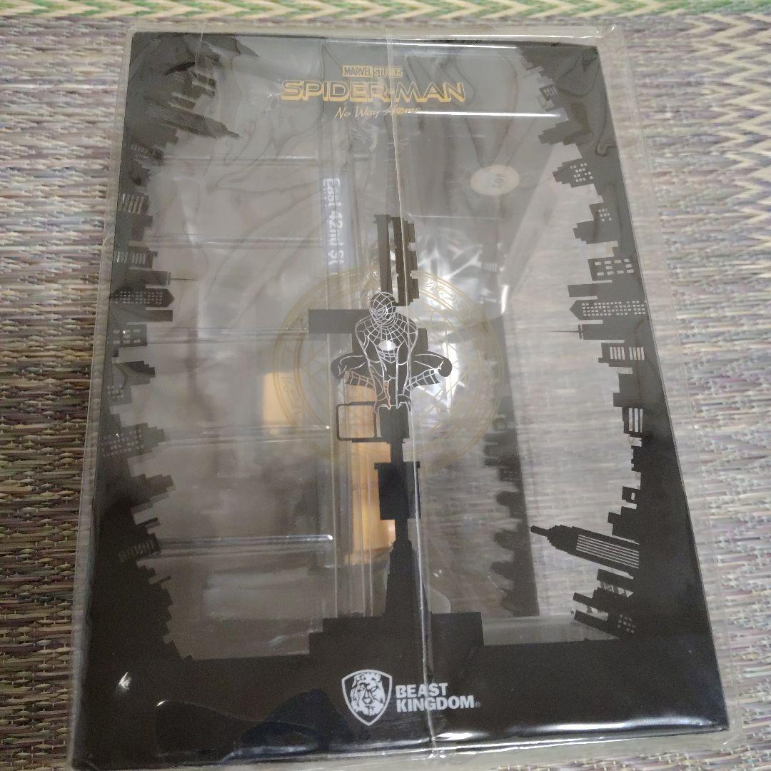 スパイダーマン ブラック＆ゴールドスーツ フィギュア