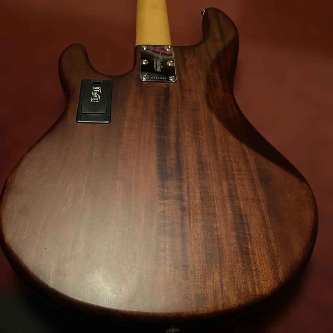 エレキベースSUB スティングレイ5弦