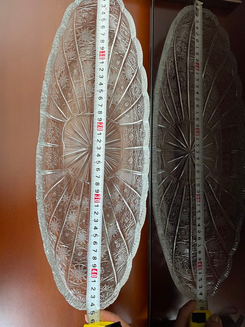 クリスタル製彫刻皿 約30cm