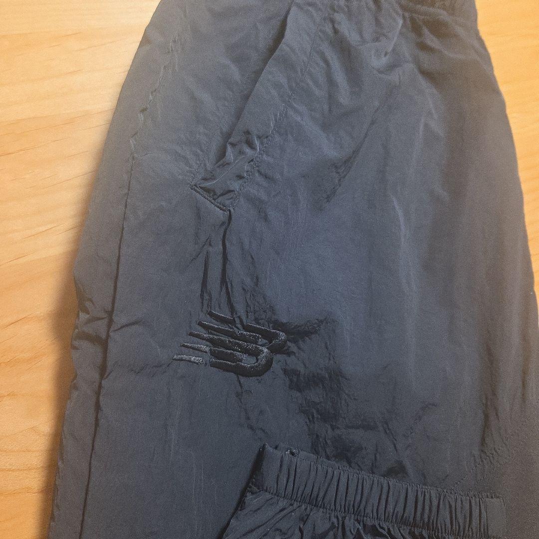 new balance black out ウインドジャケット上下セットアップ