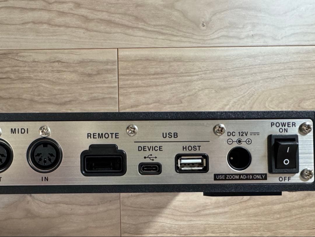 ZOOM G11（ACとBluetoothアダプタ付属）