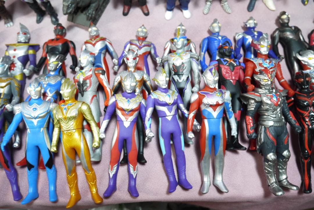 ウルトラヒーローシリーズ500　ウルトラ怪獣シリーズ500　ソフビ125体