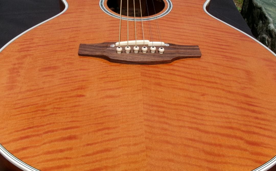 美品！2016年 Takamine PTU121C-VN　日本製・ハンドクラフト