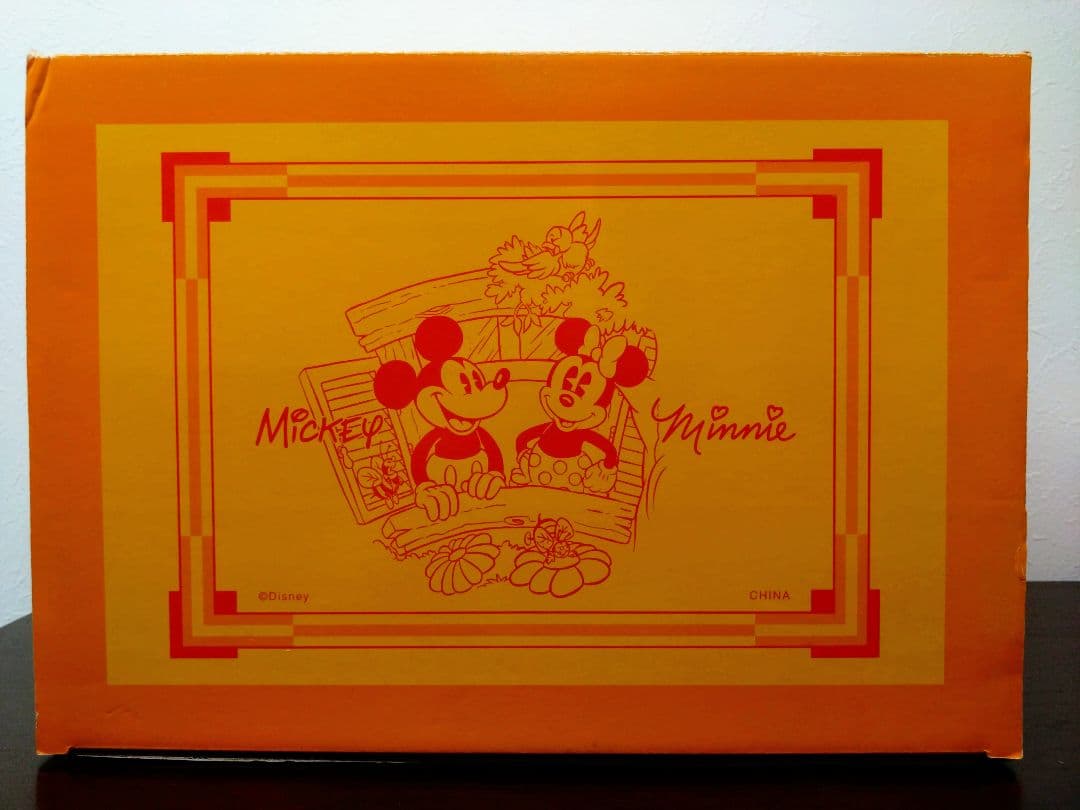 ★ディズニーストア限定400個★ミッキーの家オルゴールフィギュア付きペアウォッチ