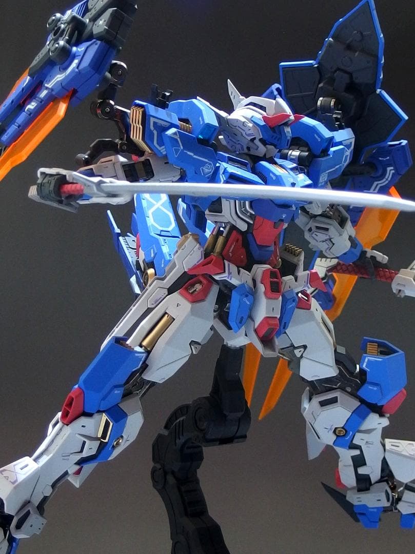 あ*ら様 HiPlay 1/100 EDDAS ヴァルキリー塗装済完成品 海外製