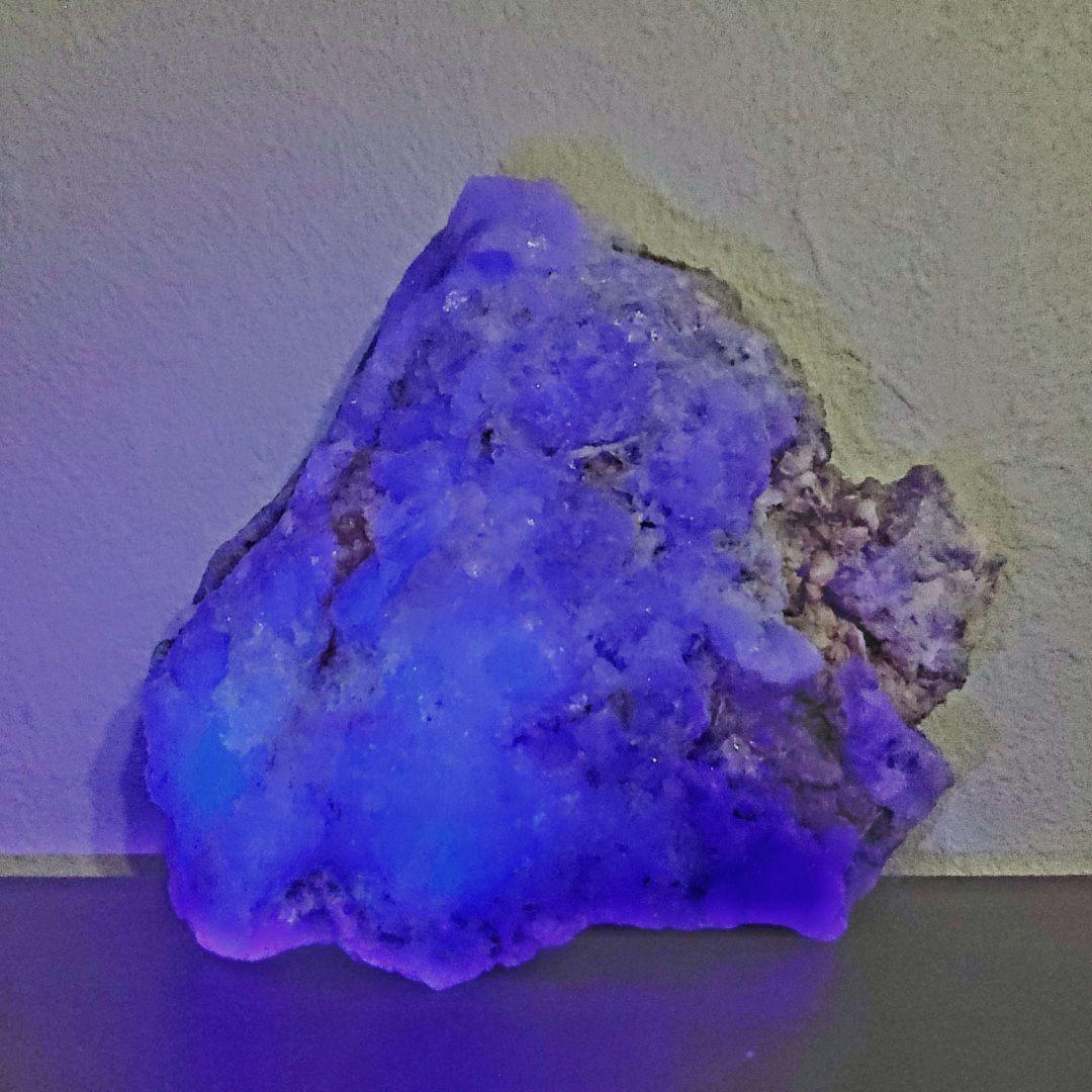 希少 国産鉱物標本 三重県産 蛍石 母岩付き フローライト 613g 石英