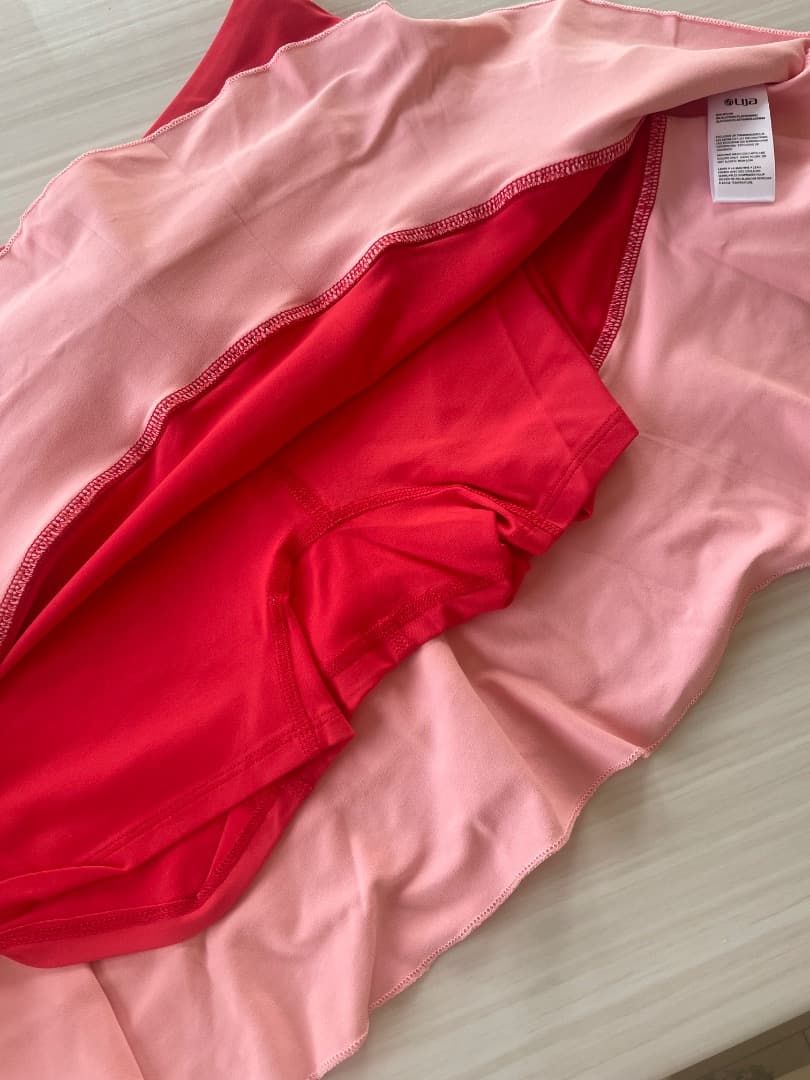 チェリー　新品・未使用‼️LIJA テニスセットアップ