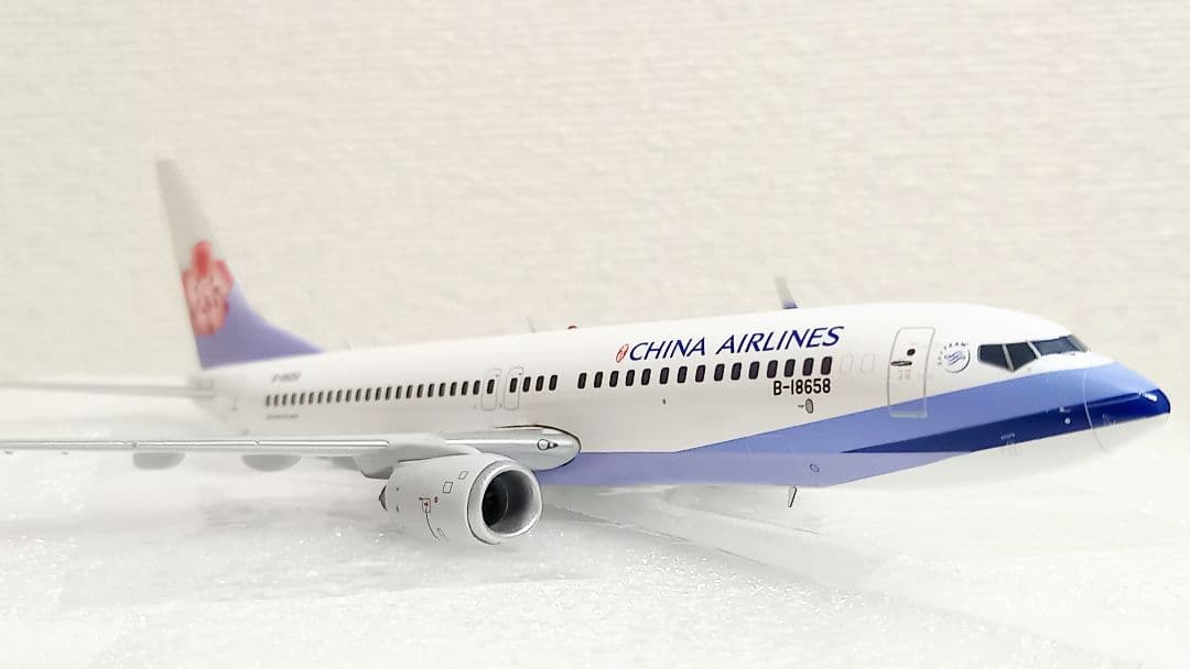アルバトロス 1/200 CHINA AIRLINES B737-800 完成品