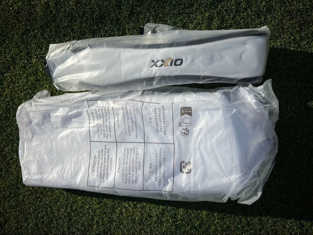 【新品・未使用】ゼクシオ キャディバッグ超軽量モデル 9.5型 GGC-X161