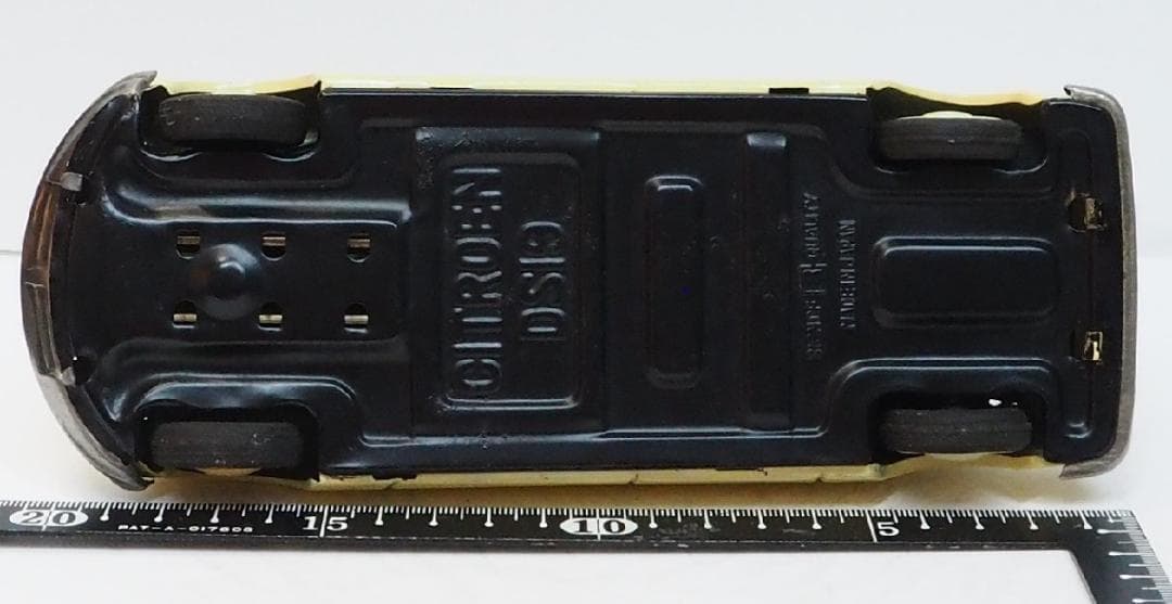 萬代屋【シトロエンDS19ステーションワンゴン黄】tinブリキtoy car箱無