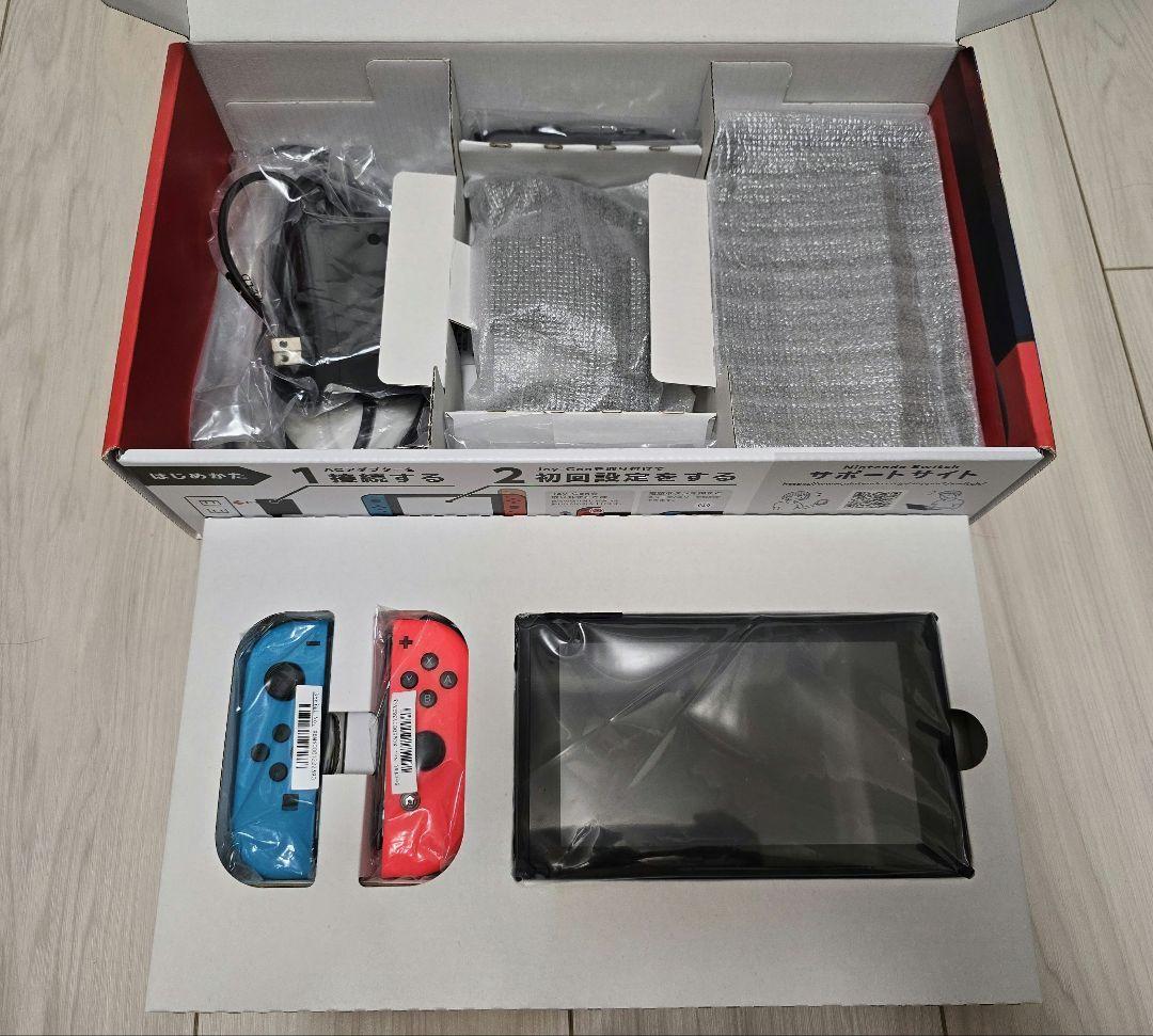 Nintendo Switch 本体 赤/青 Joy-Con付き HAC-001