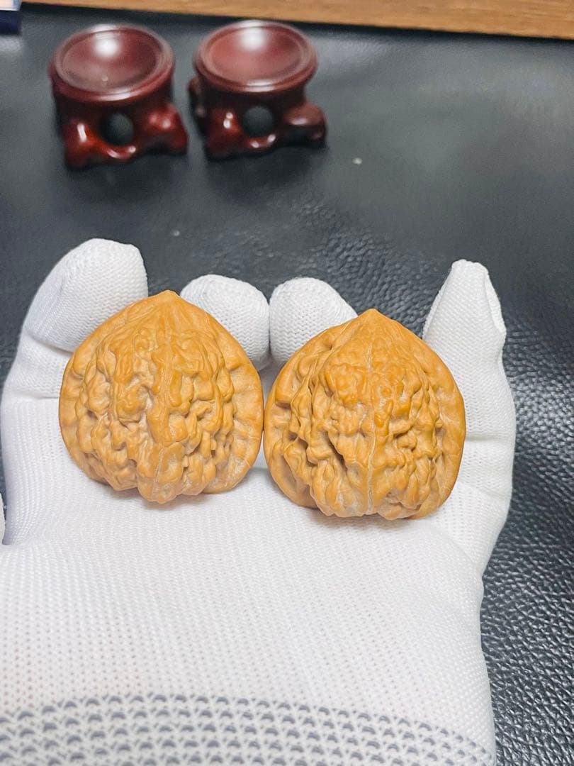 厚揚げNo.412❤️遊ぶクルミ　文玩核桃 希少変高級種山玖月元宝