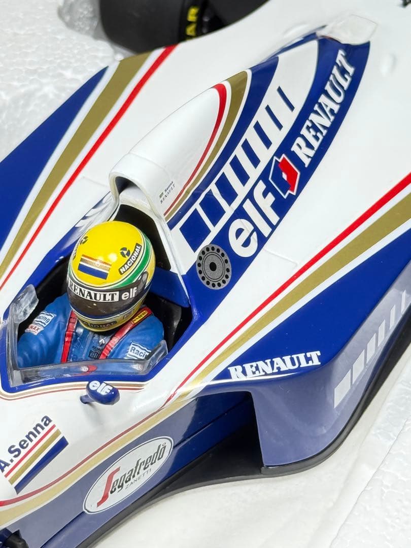 未使用　マクラーレン　アイルトンセナ　1994 FW16 1/18