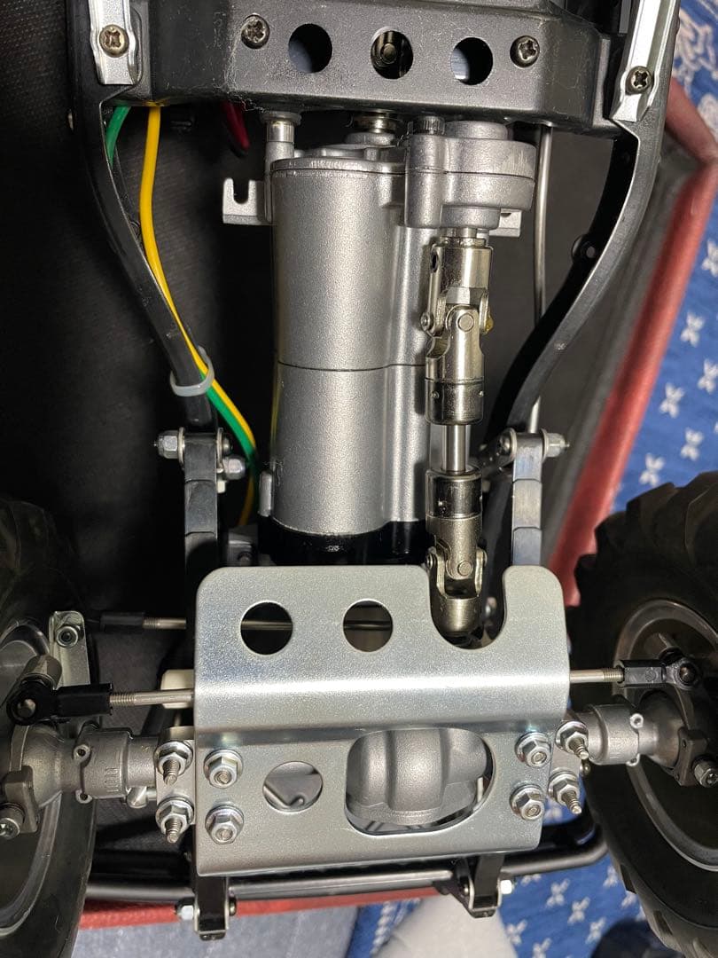 タミヤ　ハイラックス　４ＷＤ　ハイリフト　3速トランスミッション　BRUISER