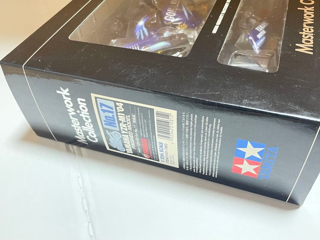 TAMIYA マスターワークコレクション 1/12 ヤマハYZR-M1'04