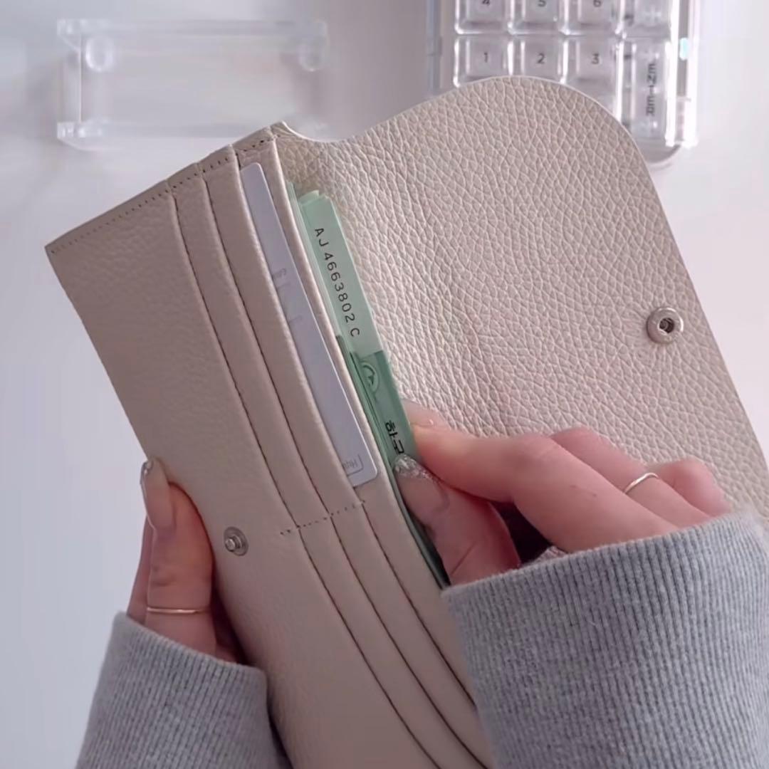 早い者勝ち　韓国　バインダー　貯金　長財布　薄い財布　アイボリー　ホワイト