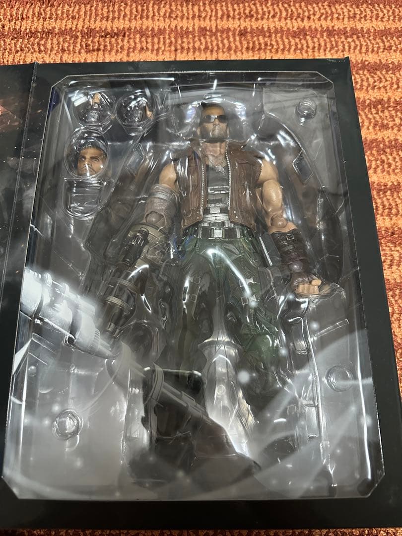 プレイアーツ改　ff7 バレット