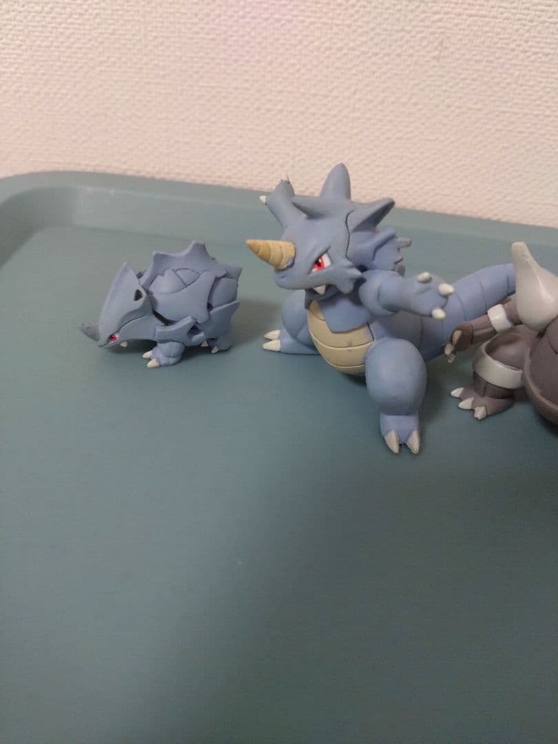 立体ポケモン図鑑 ガチャガチャ サイホーン&サイドン コドラ ボスコドラ