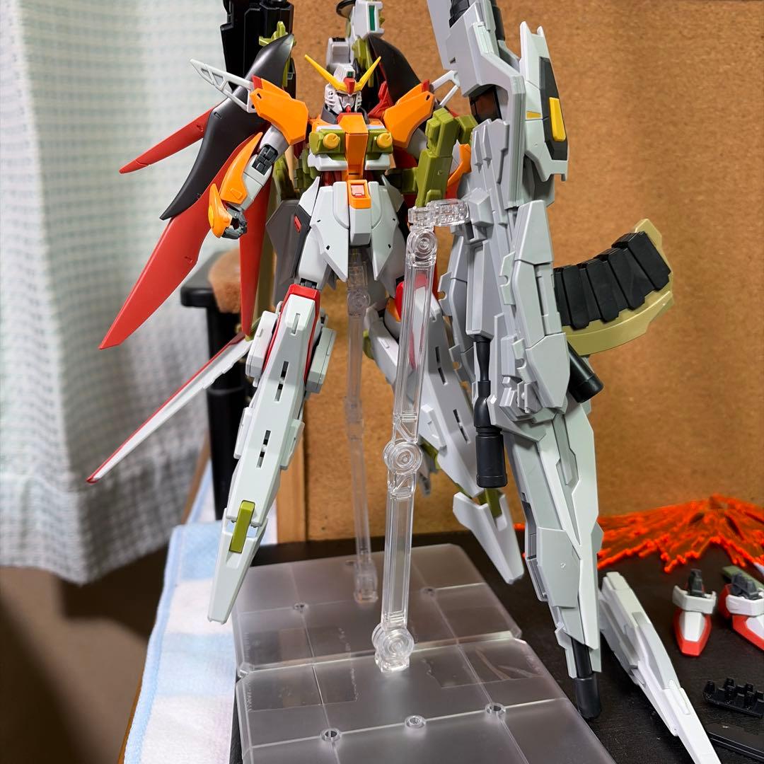 HGガンプラジャンク デスティニーガンダム（ハイネ専用機）&ゼウスシルエット