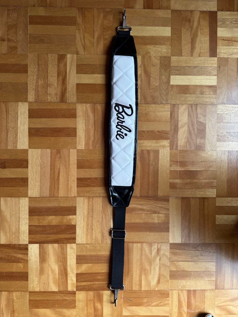 希少ホワイトBarbie ゴルフバッグ・キャディバッグ