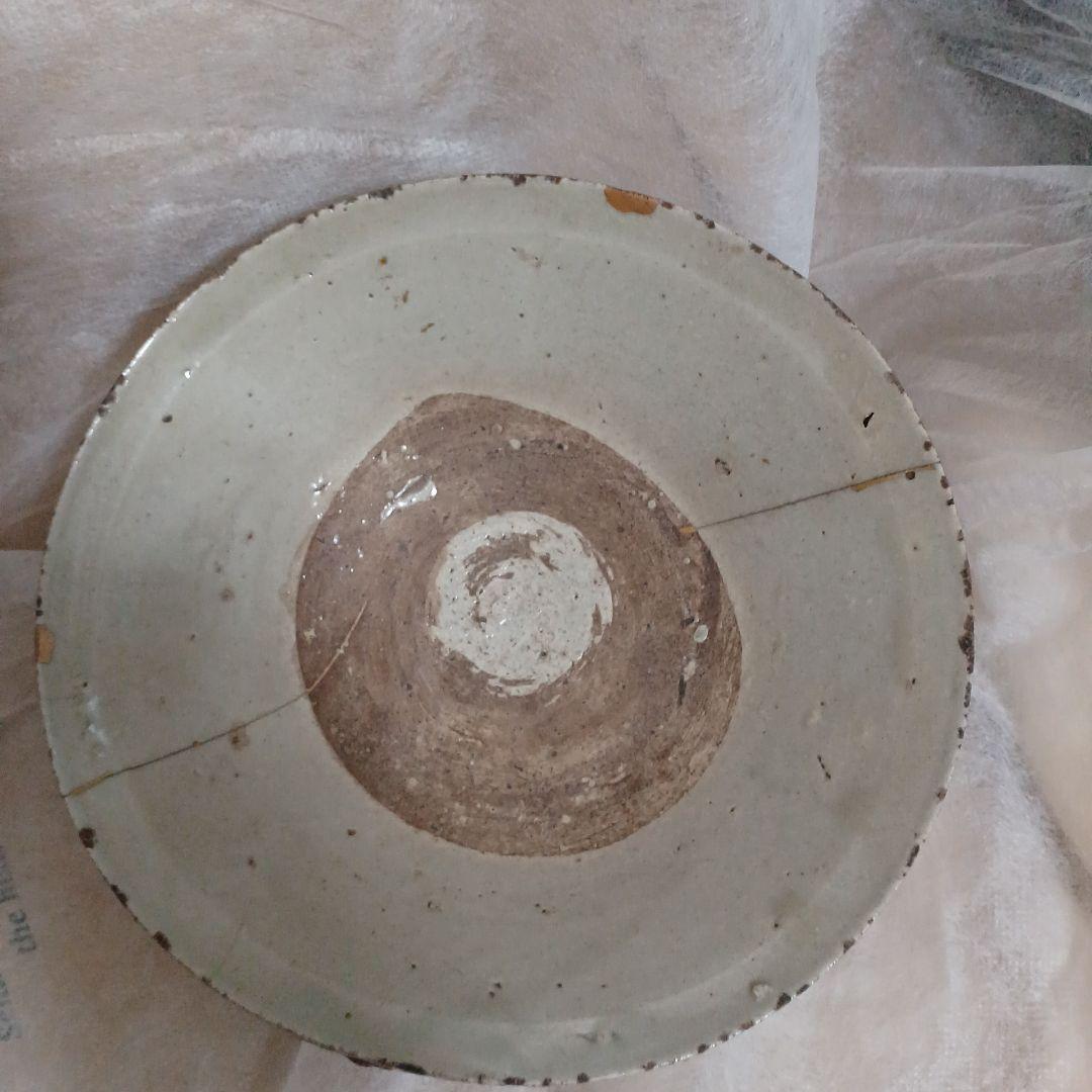 李朝の磁器　ひび割れあり