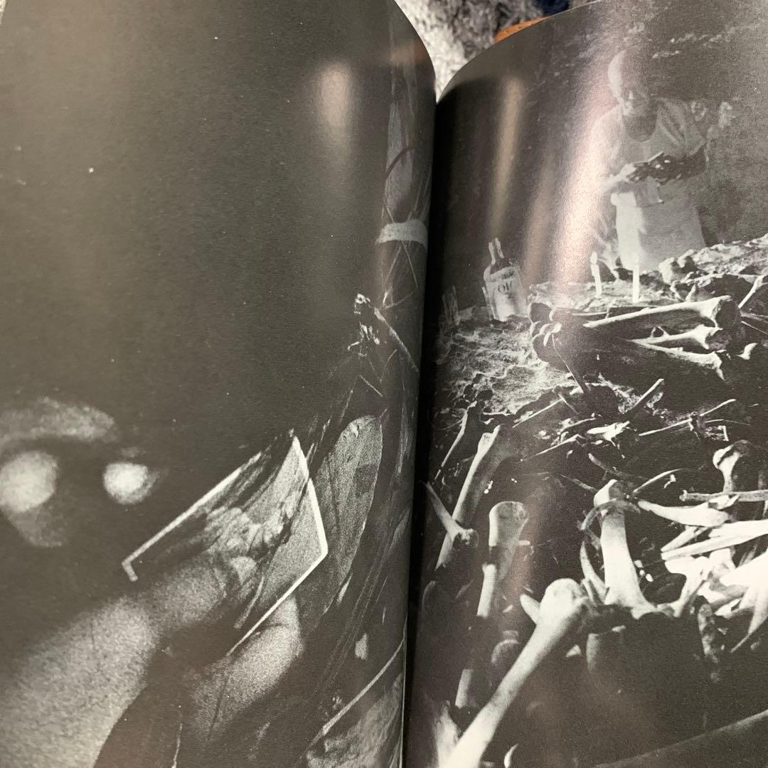 逃げる兵・サンゴ礁の碑。サンゴ礁のいしぶみ。