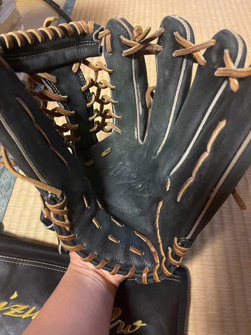 MizunoPro 軟式グローブ 黒/金 専用ケース付き
