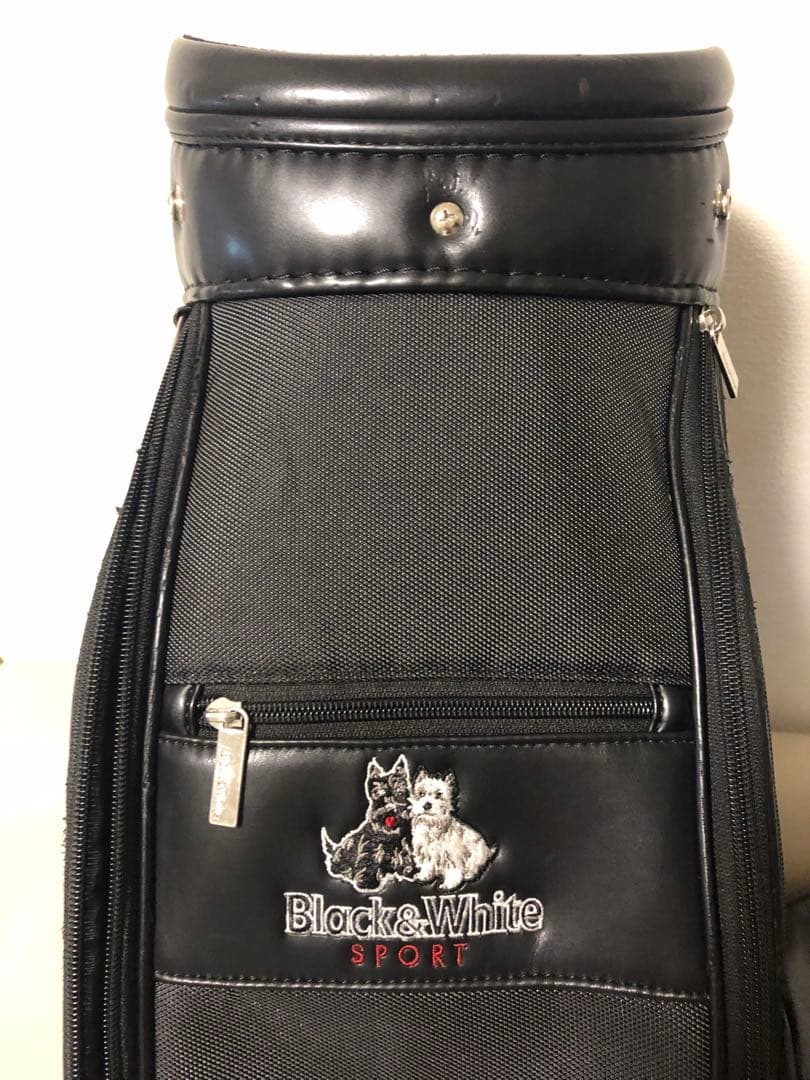 【送料込み】大人気　BLACK &WHITE ゴルフバッグ　黒