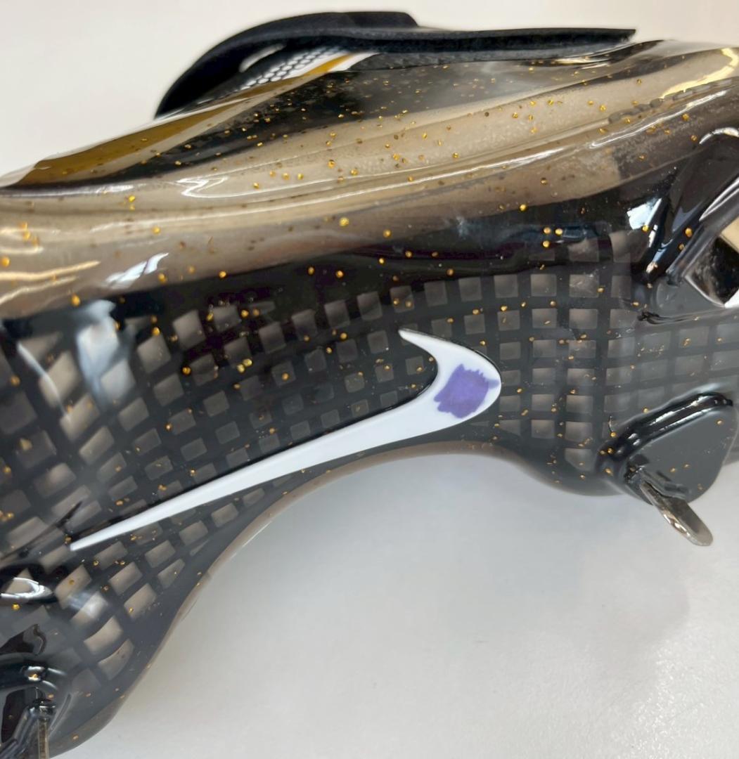 【訳あり】新品 ナイキ ズームトラウト7 メタル ブラック ゴールド 25.5