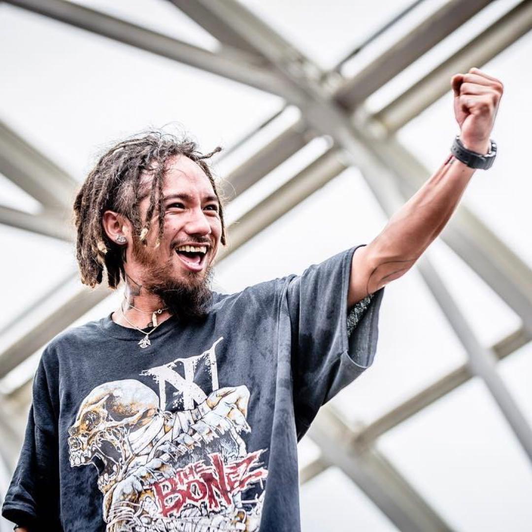 ミュージシャン The BONEZ Damaged Skull Tee Dragon Ash