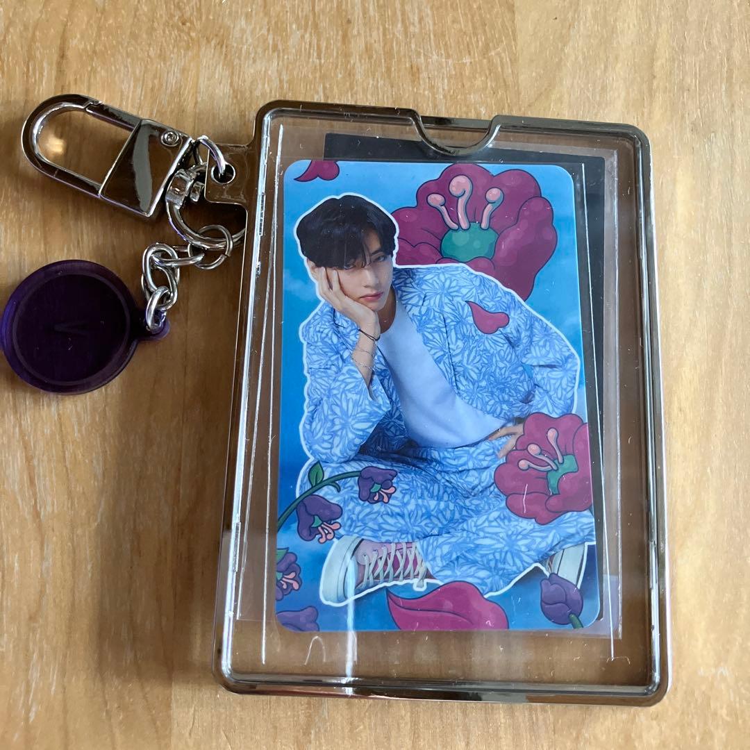 公式グッズ　BTS テテ V トレカ アクスタ　うちわ等　まとめ売り