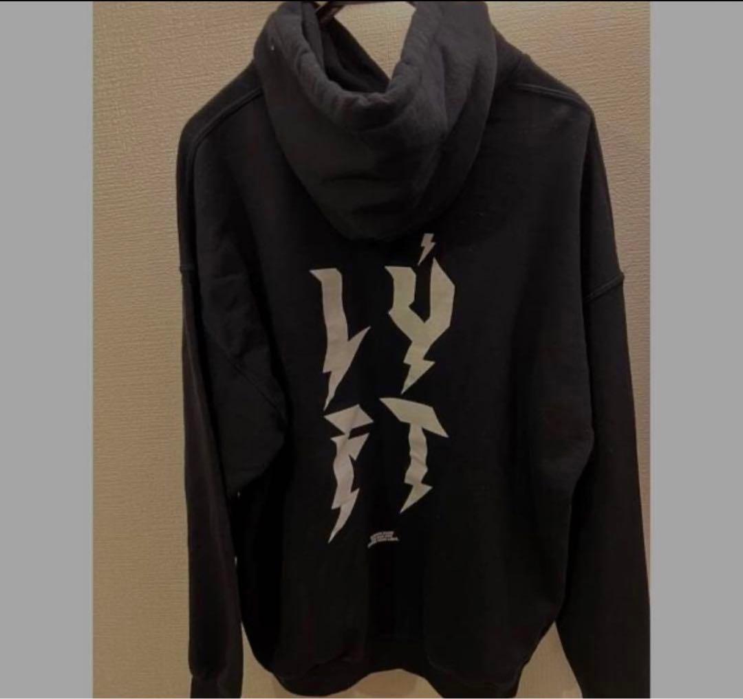 完売品　LYFT リフト　PULLOVER