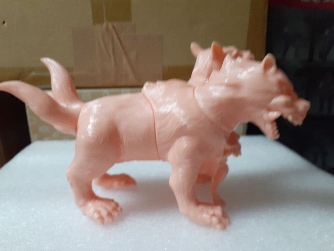 シカルナ工房 /ケルベロス (ピンク成型/未塗装)