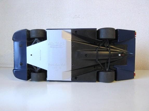 特価 MINICHAMPS (1/18) ポルシェ 956L