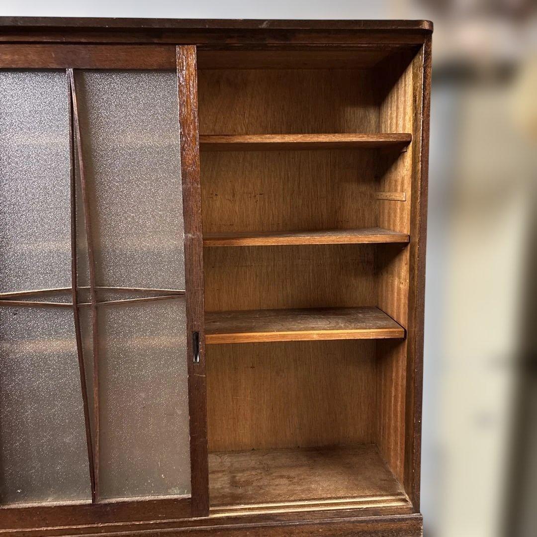 木製ガラス扉付き箪笥　時代家具