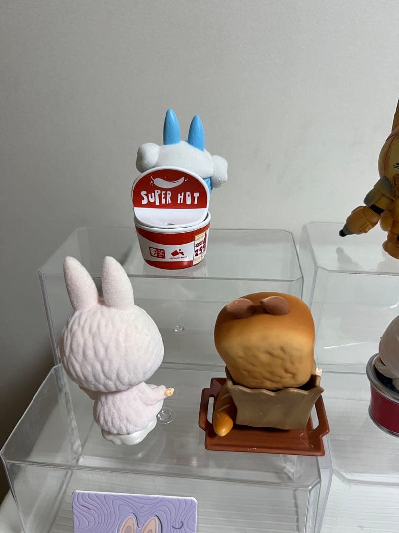 ラブブ、コカ・コーラ、Cap Noodles、Ma.K. ポップマートフィギュア