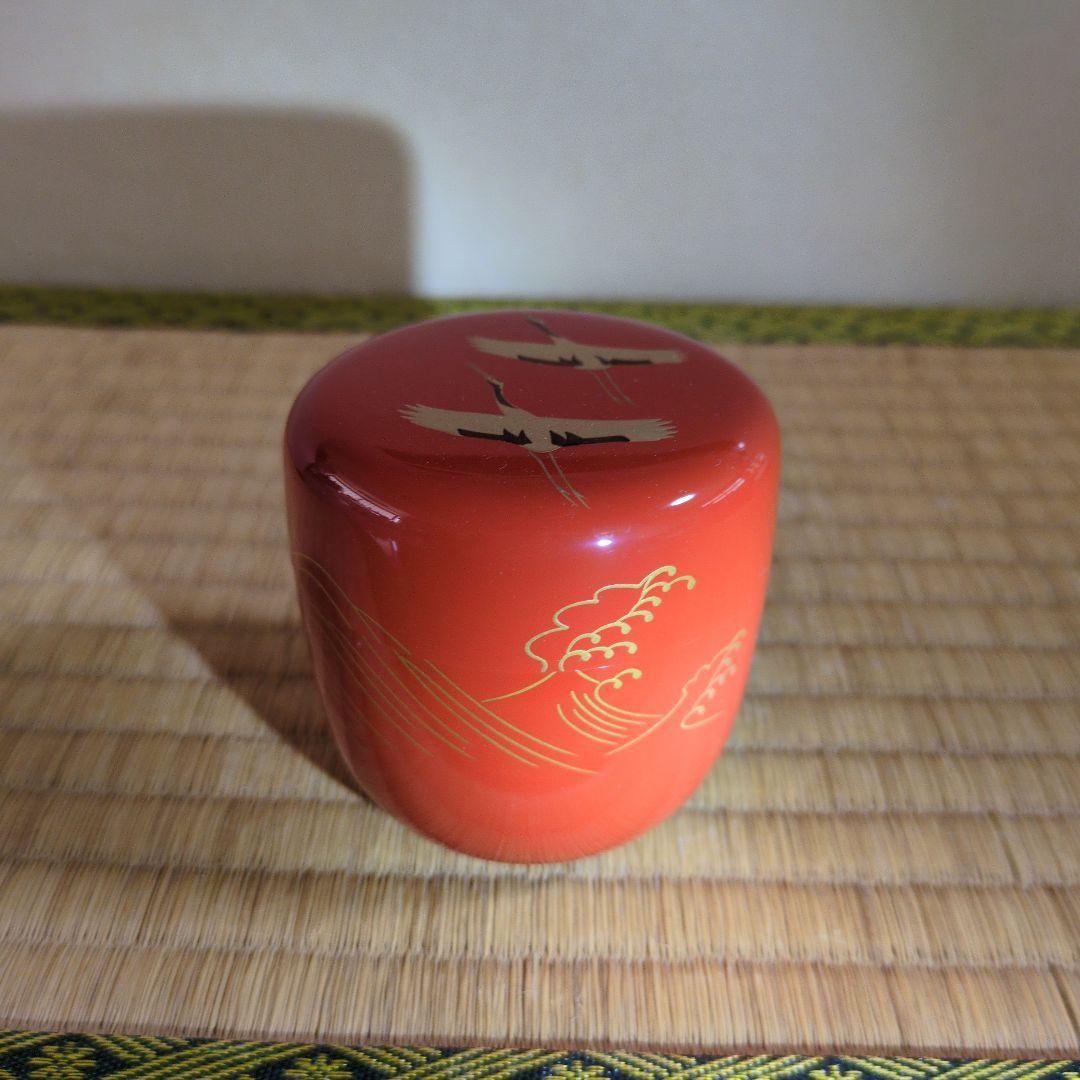 茶道具　「朱塗鶴蒔絵　中棗」 　　　　　　　　知斉 作