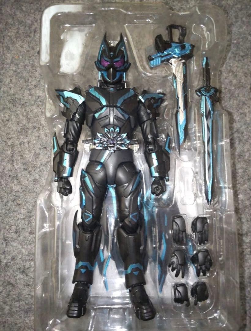 S.H.Figuarts フィギュアーツ 仮面ライダーXギーツ クロスギーツ