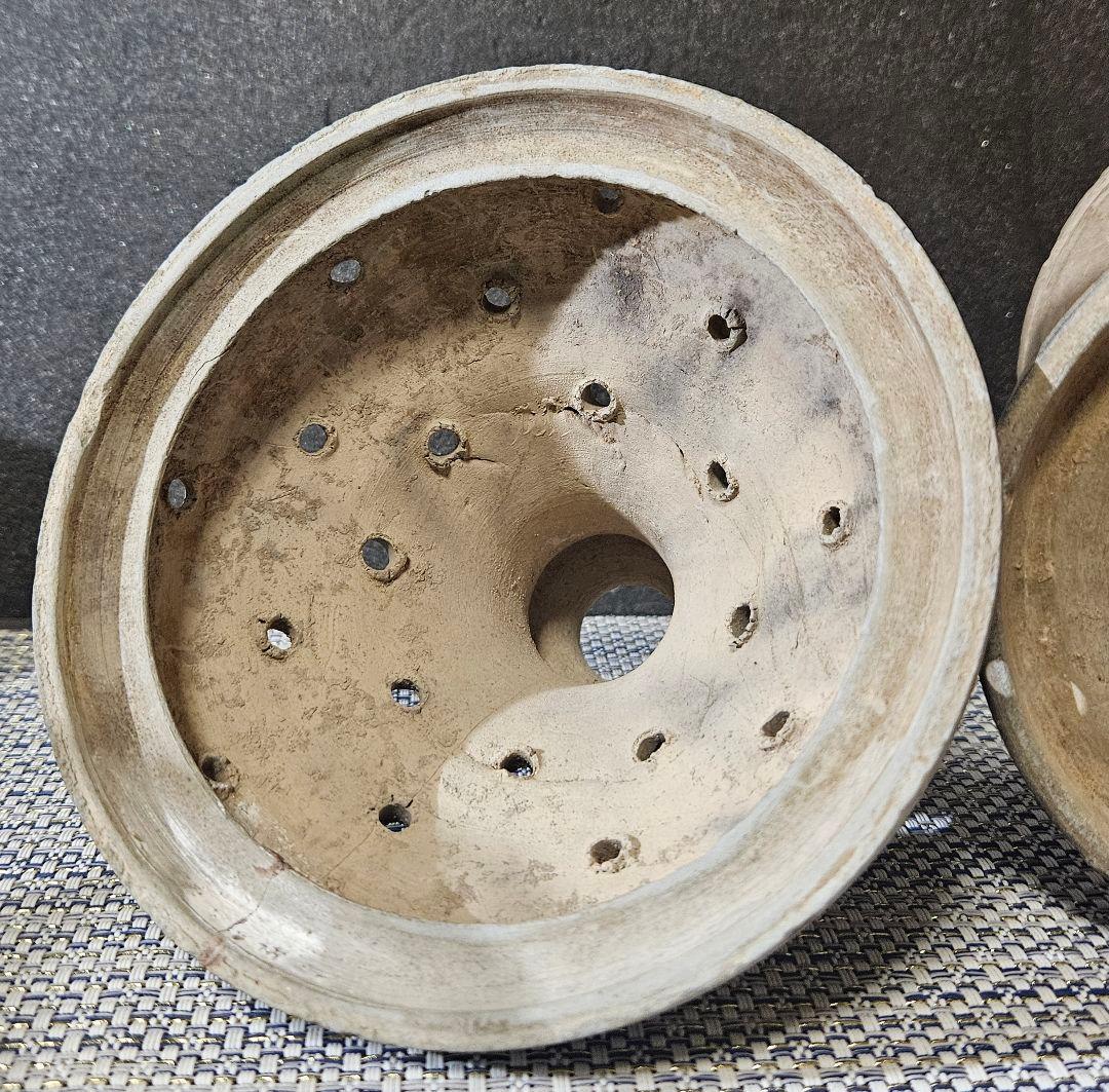 朝鮮半島古陶磁器　新羅土器　三角透かし造幾何学文様蓋付　香炉　祭器　古代陶磁器