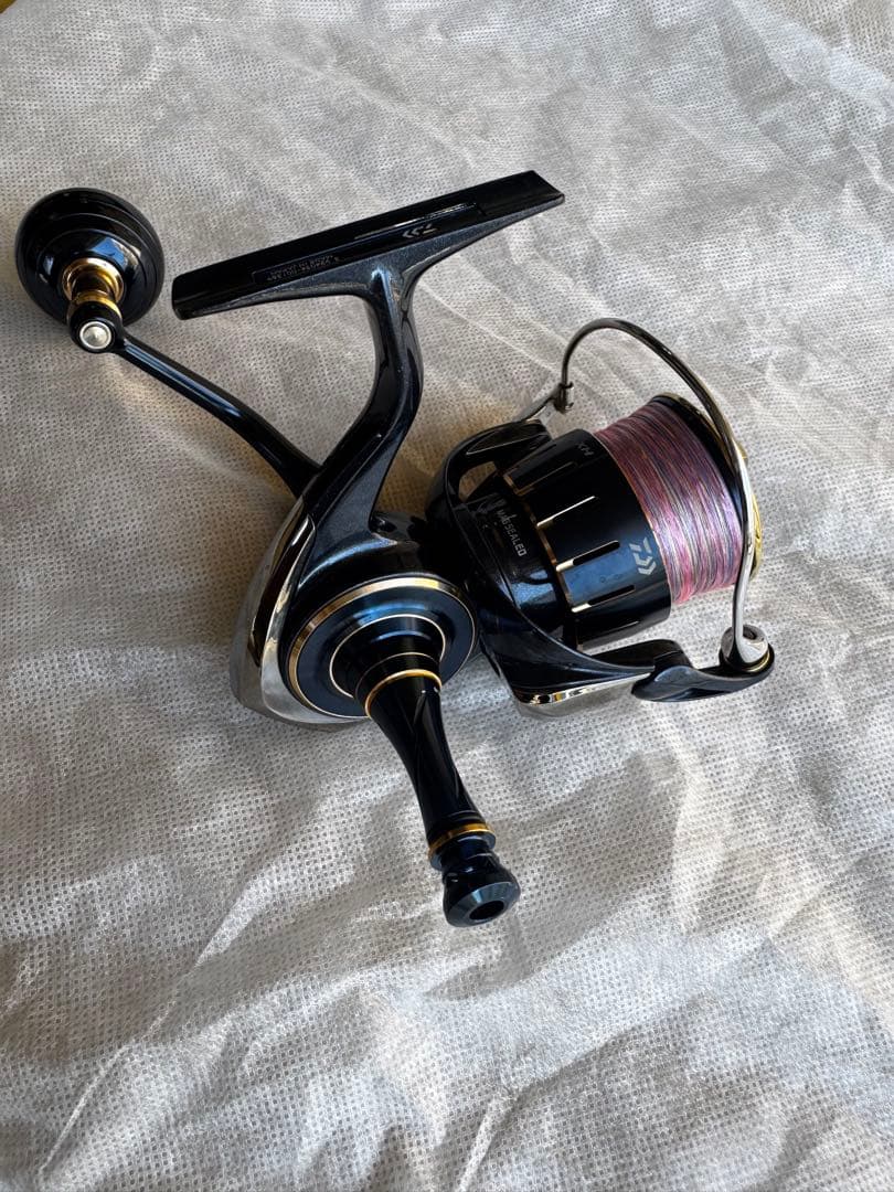 ※訳アリ　23ソルティガ4000XH +ゴメクサスリールスタンド