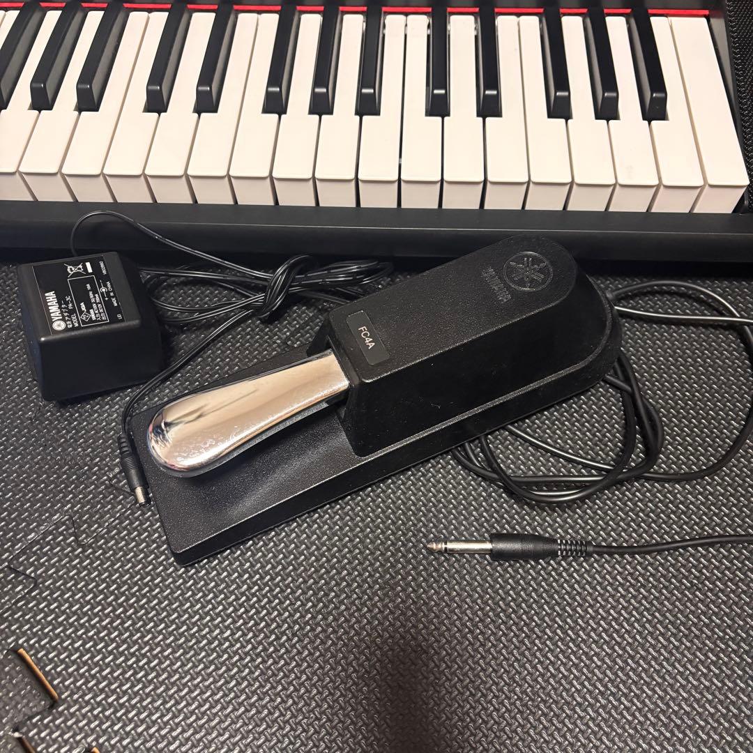 YAMAHA piaggero NP-12B 電子ピアノ 61鍵盤 ペダル付き