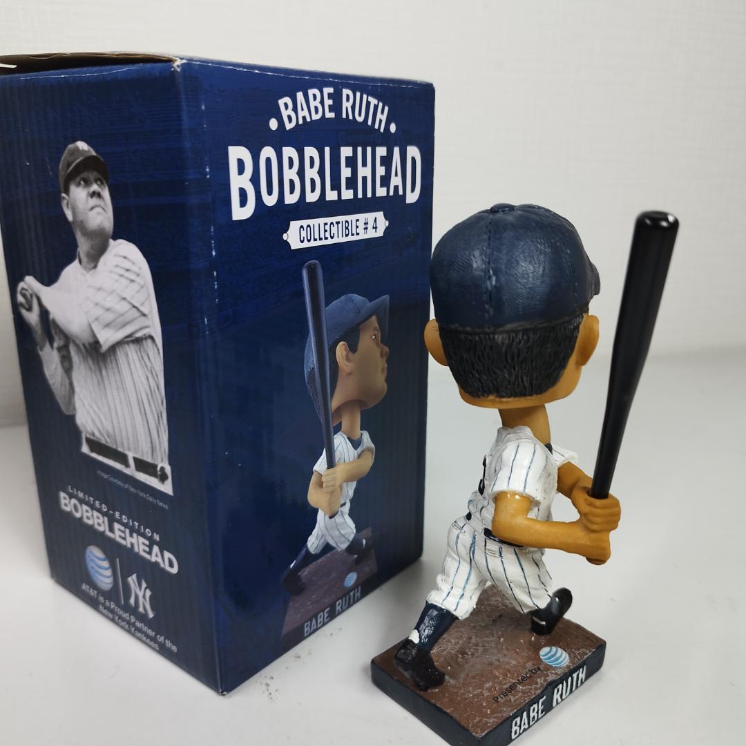 ベーブルース ボブルヘッド 首振り人形 フィギュア バブルヘッド 新品 I156