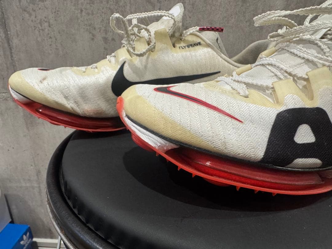 NIKE マックスフライ モアテン　25.5