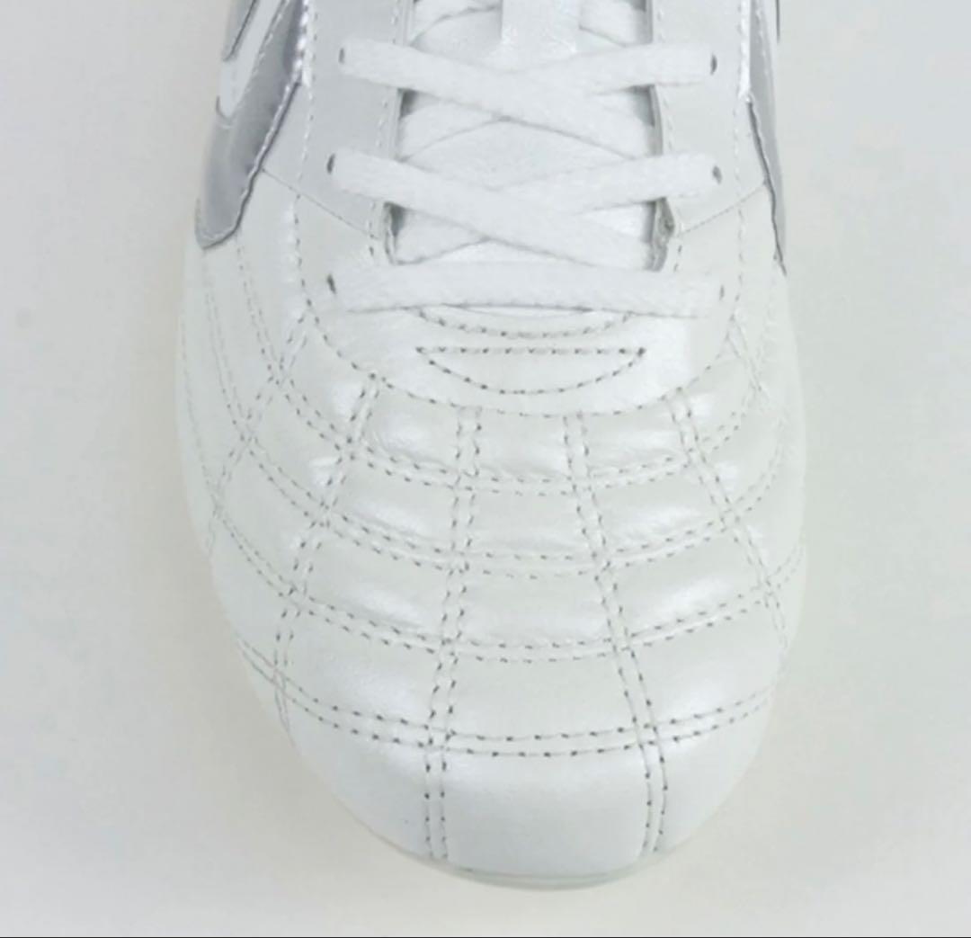 ヤスダ サッカースパイクシューズ ホワイト/シルバー