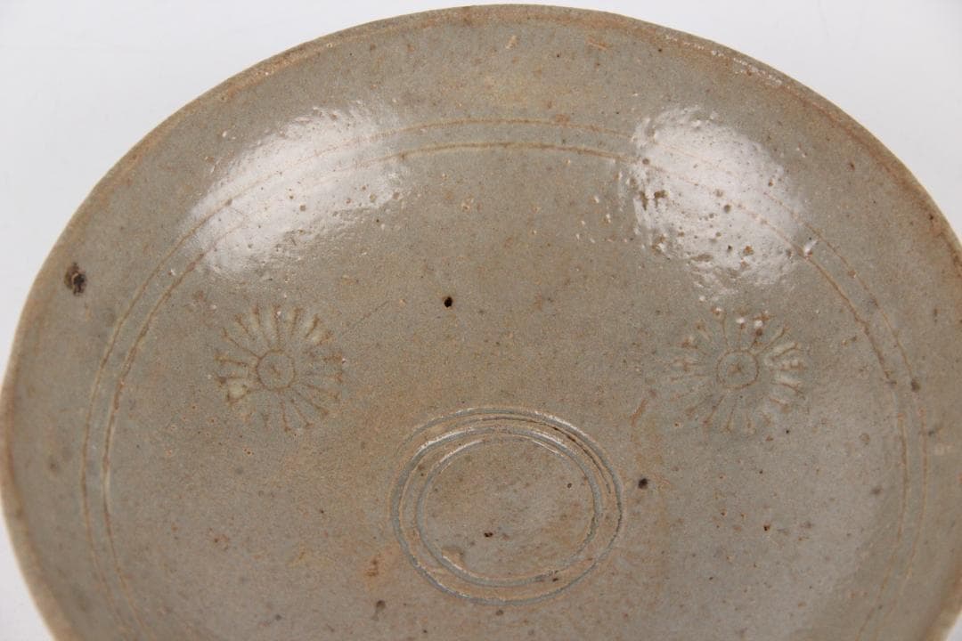 李朝初期 粉青 刻花碗 朝鮮古陶 高麗 茶碗 古美術 骨董 EL11-15