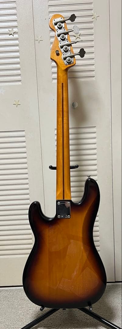 ベース Fender American Vintage Precision Bass