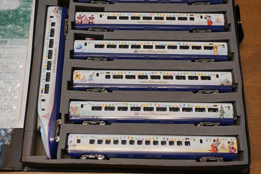 KATO　E2系「Magical Dream Shinkansen仕様」　１０両