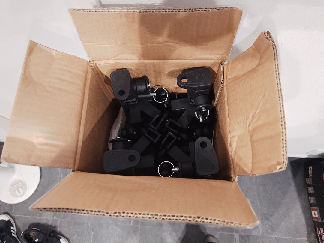 カンタンタープ240 フレームのみ、天幕なし、 ワンタッチタープ2.4ｍ、未使用