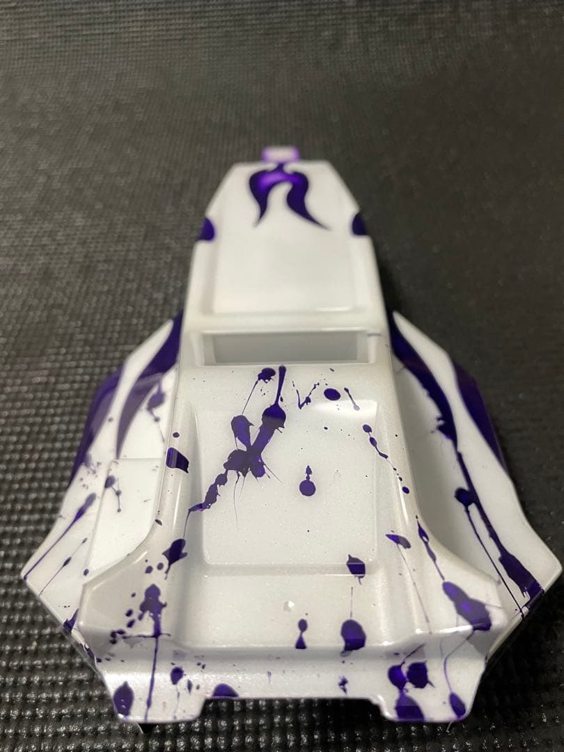 Gフォース　ジェノバ塗装済みボディ