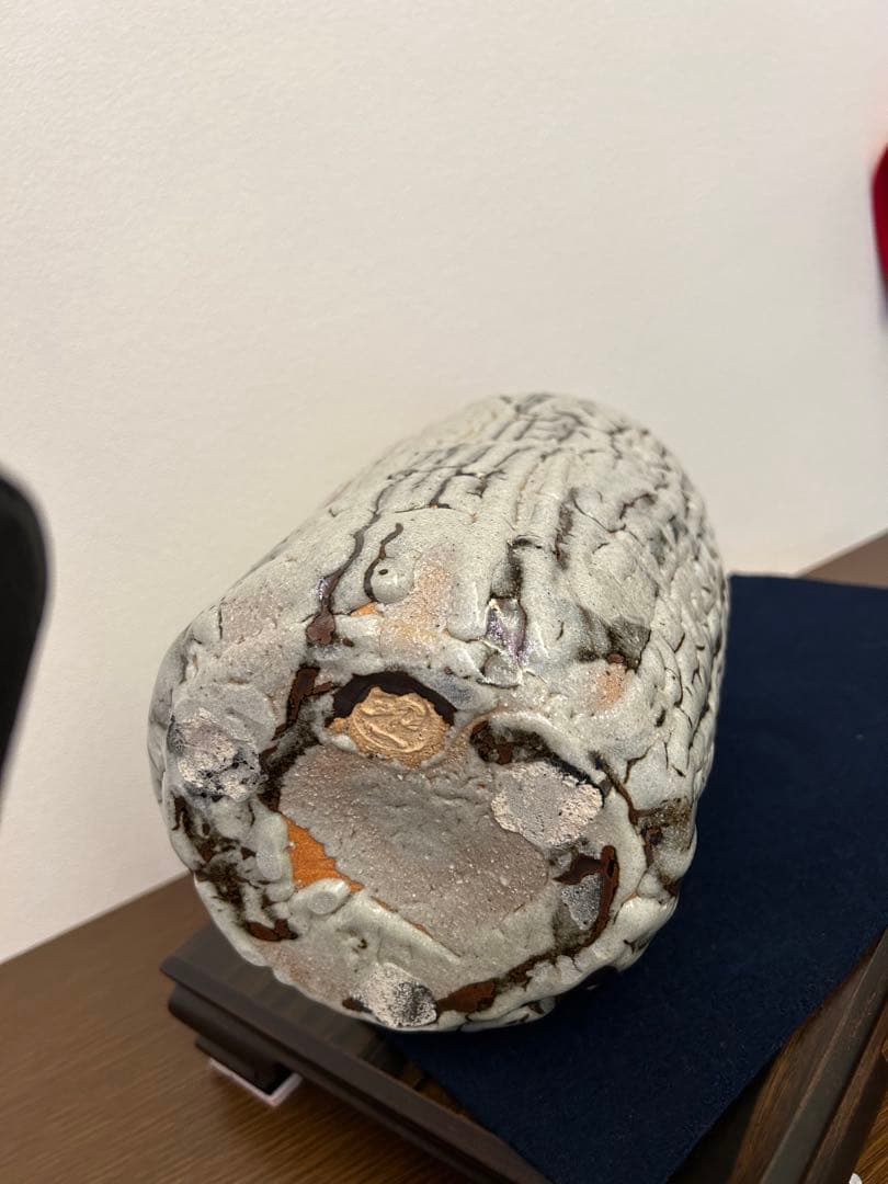 清水卯一作　蓬萊鉄斎波紋　壺